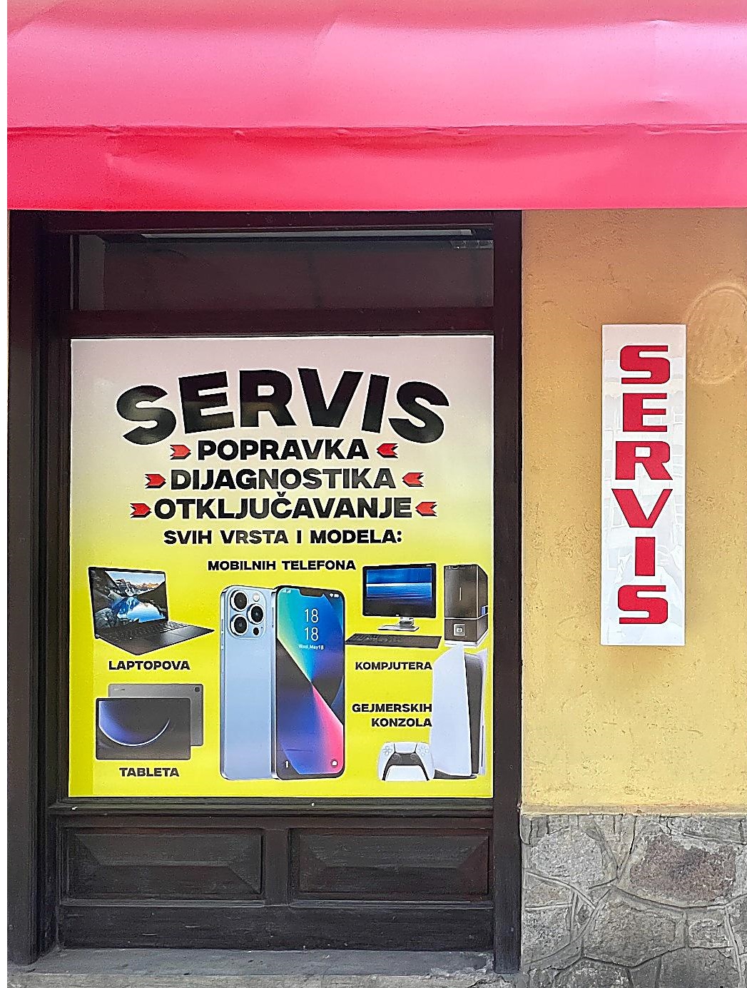 EKRAN KV servis — izlog radnje u Kraljevu